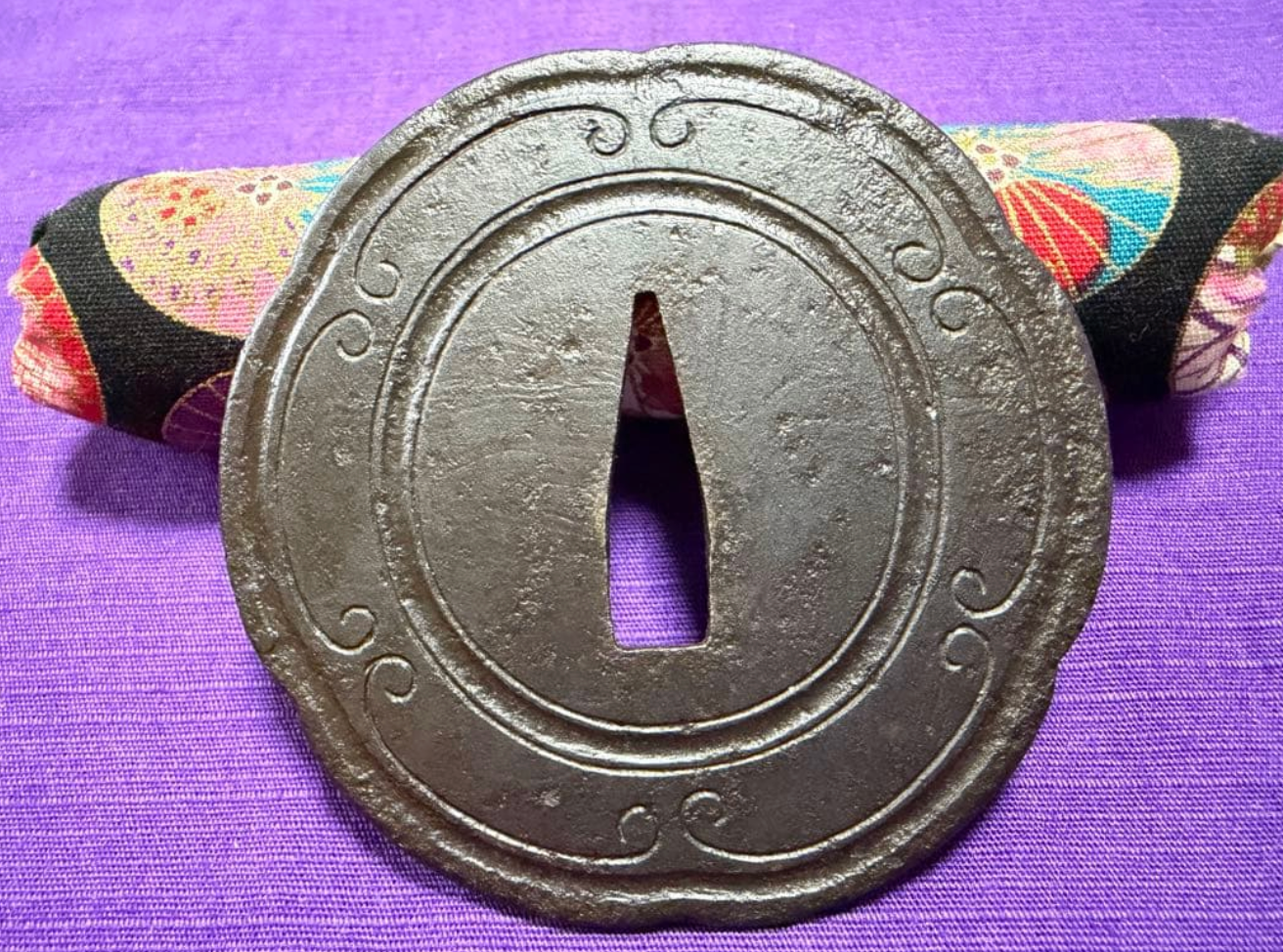 Tsuba Iron Ground Quince-Shaped Enjyu Kunihide Edo 1800s NBTHK Certificate