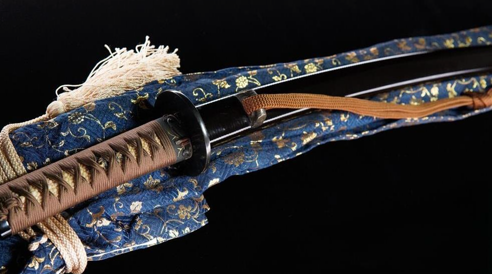 Japanese Sword Wakizashi 46.36cm Onizuka Yoshikuni 鬼塚吉国 Edo era 1500s Certificate