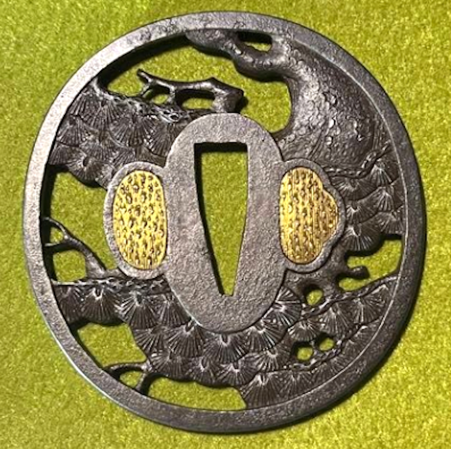 Shouzu Sukashiba Tsuba 松樹透鐔 Muromachi era 1400s with NBTHK Tokubetsu Kichou Tosogu