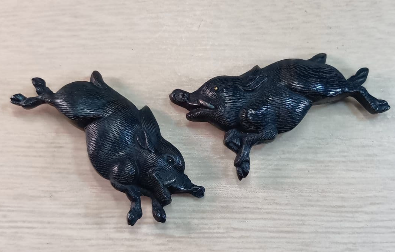 Boar Motif Menuki Edo era 1700s NBTHK Certificate